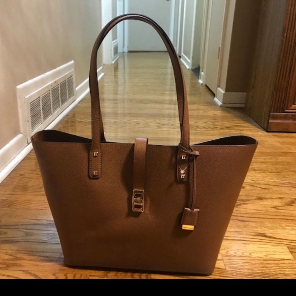 Brand New Michael Kors Tote